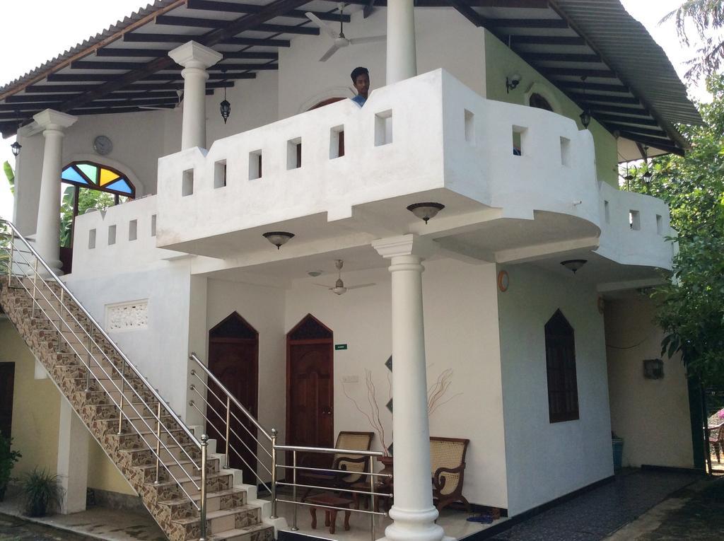 Tiny Royal Palace Unawatuna Luaran gambar